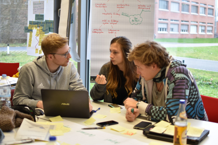 Studierende, die an einem Blockkurs des SZ teilnehmen